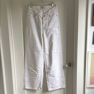 BDG Cream Stitch Detail Jeans